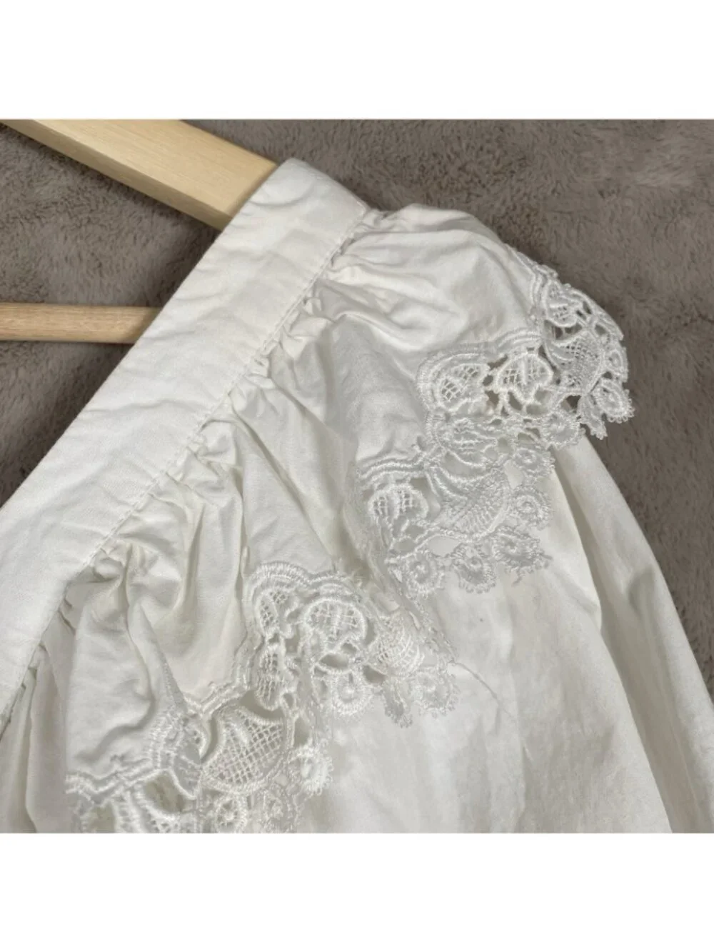 Maeve Peplum Eyelet Blouse M White Puff Sleeve Romantic Boho Peasant Milkmaid